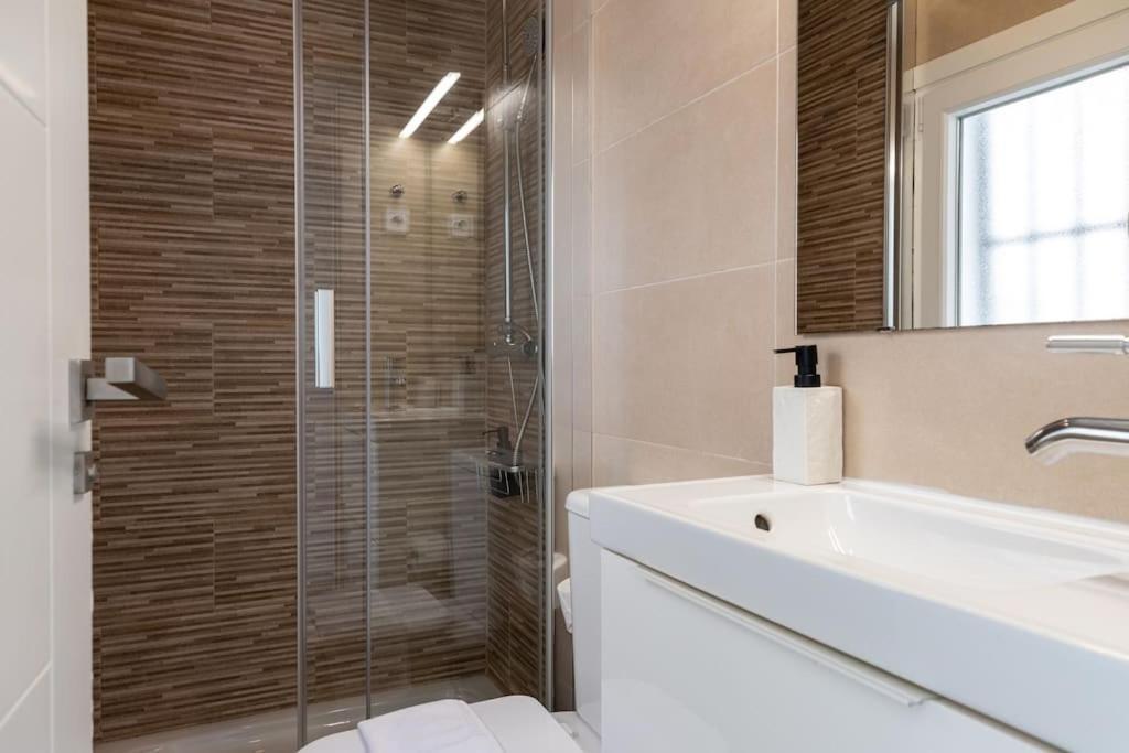 Artbel Rentals En Lavapies Мадрид Екстер'єр фото
